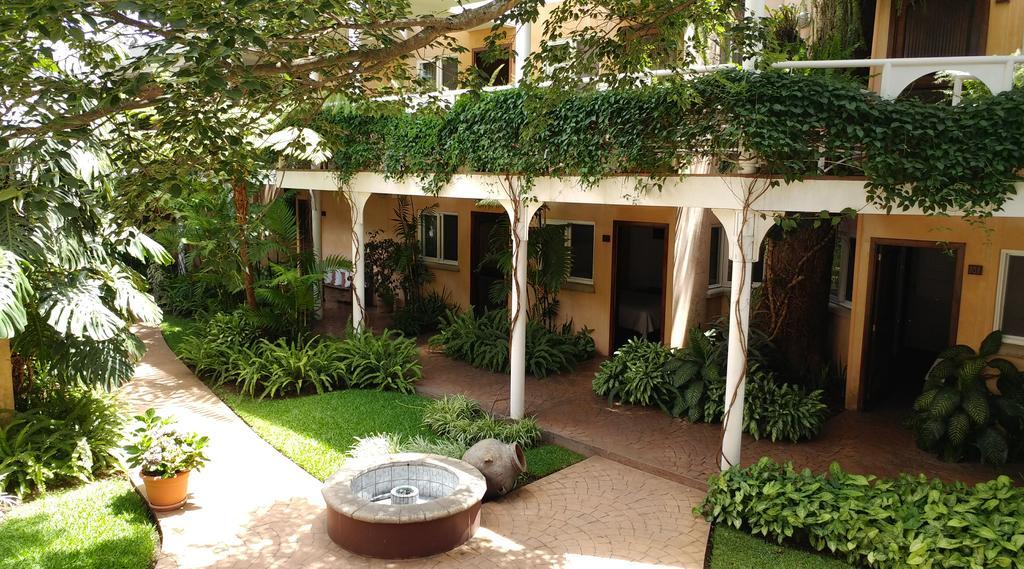 Hotel Ciudad Vieja Guatemala City Eksteriør bilde