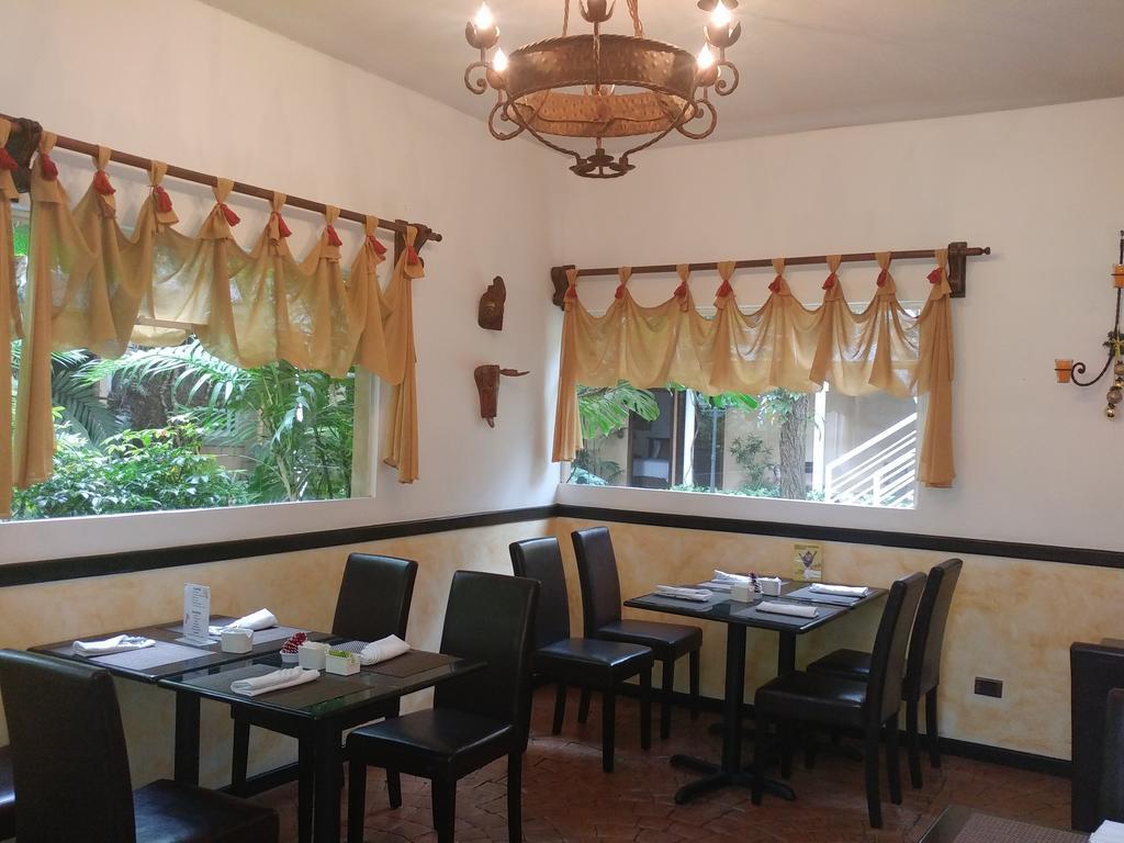 Hotel Ciudad Vieja Guatemala City Eksteriør bilde