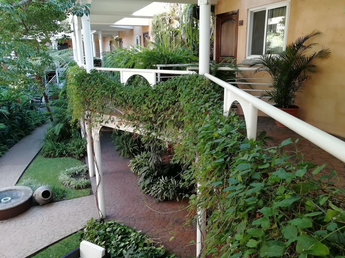 Hotel Ciudad Vieja Guatemala City Eksteriør bilde