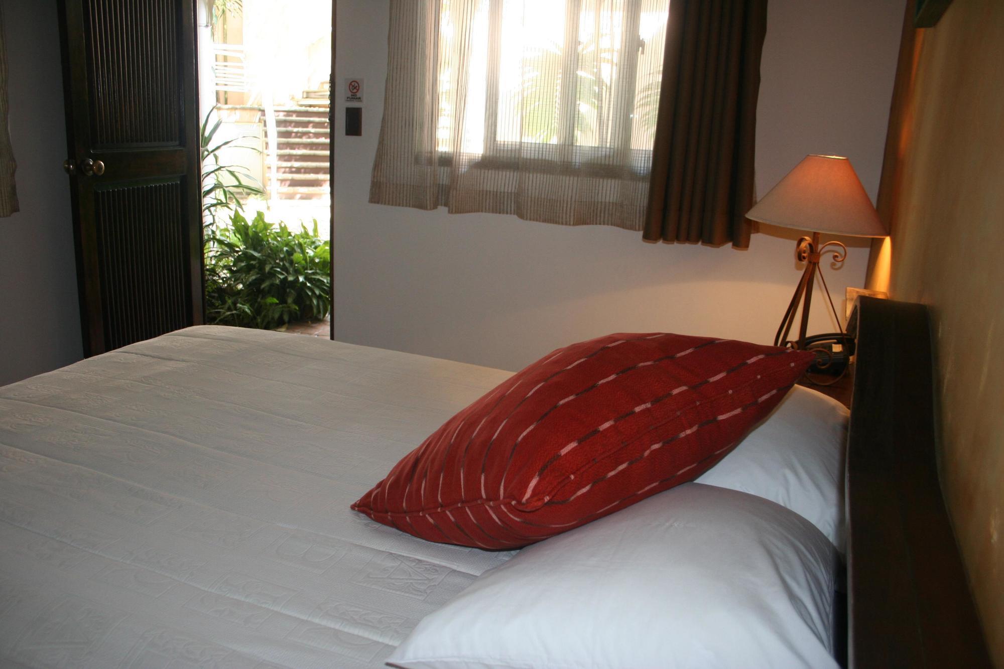 Hotel Ciudad Vieja Guatemala City Eksteriør bilde