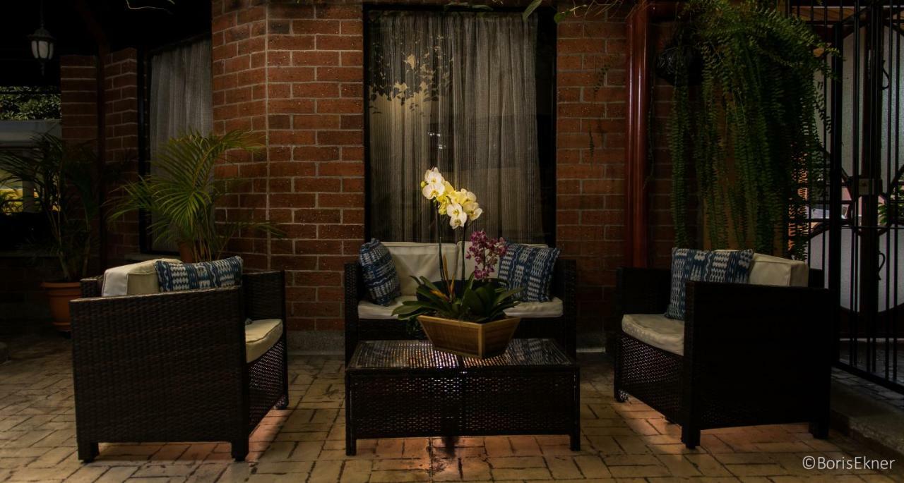 Hotel Ciudad Vieja Guatemala City Eksteriør bilde